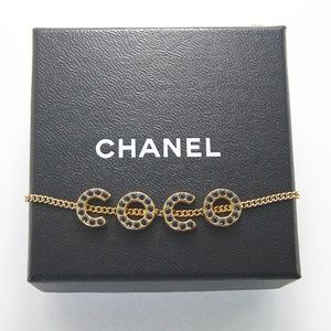 Chanel coco logo gold necklace with black crystals